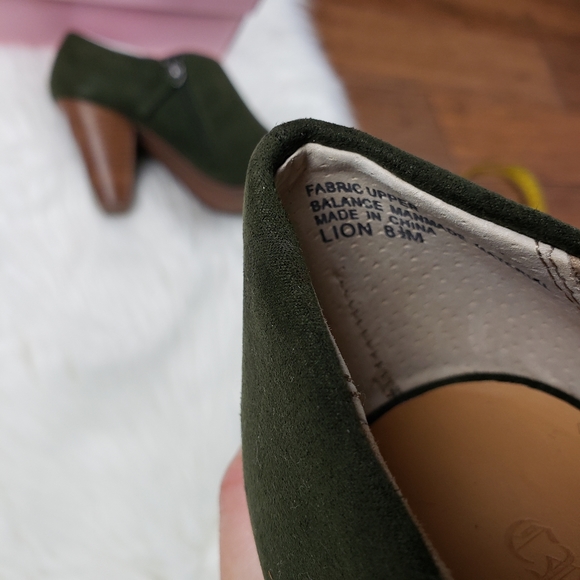 Crown Vintage dark green Tabitha booties NIB - Picture 11 of 14